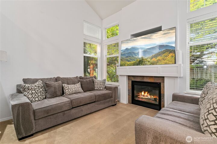Property Photo: 4608 NE 6th Place WA 98059