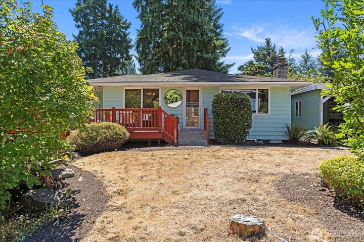 Property Photo:  20319  28th Avenue W  WA 98036 