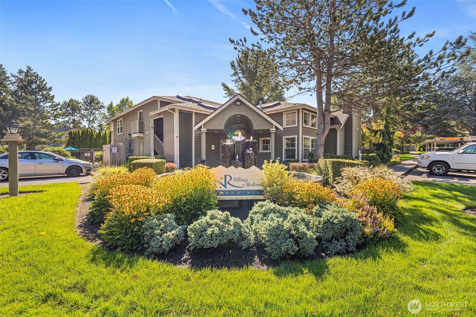 Property Photo: 1839 S 286th Lane S104 WA 98003