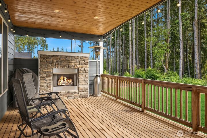 Property Photo: 11928 Dr NE 137th WA 98258