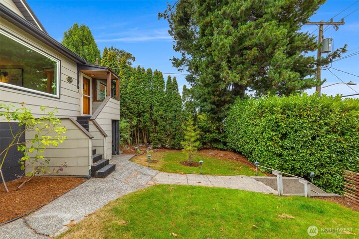 Property Photo: 4224 3rd Avenue NW WA 98107