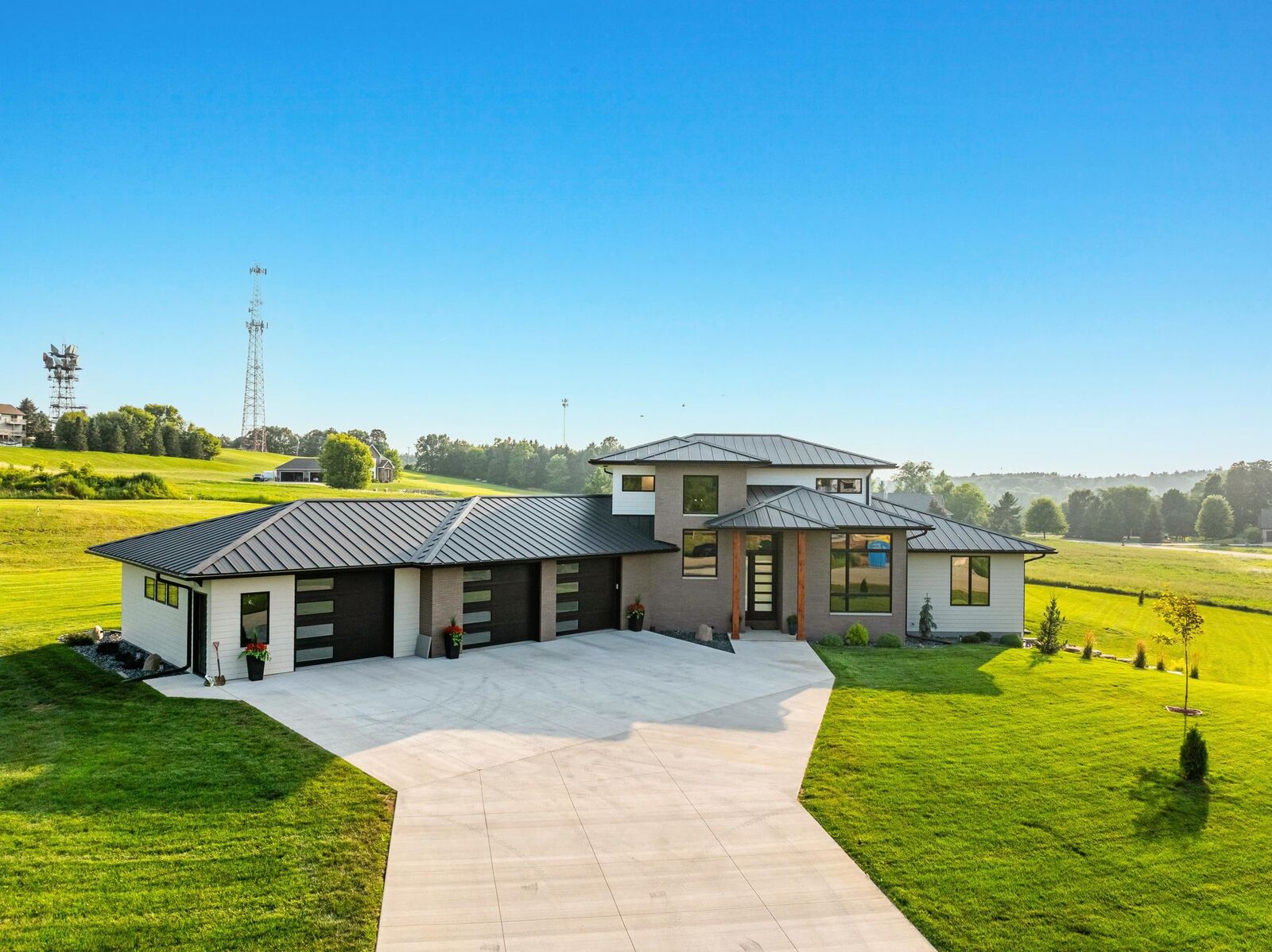 Property Photo: W8251 Hackberry Hills Road WI 54944-9136