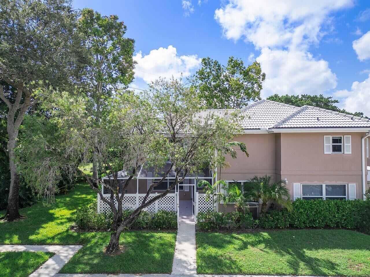 Property Photo:  3133 Kingston Court  FL 33409 