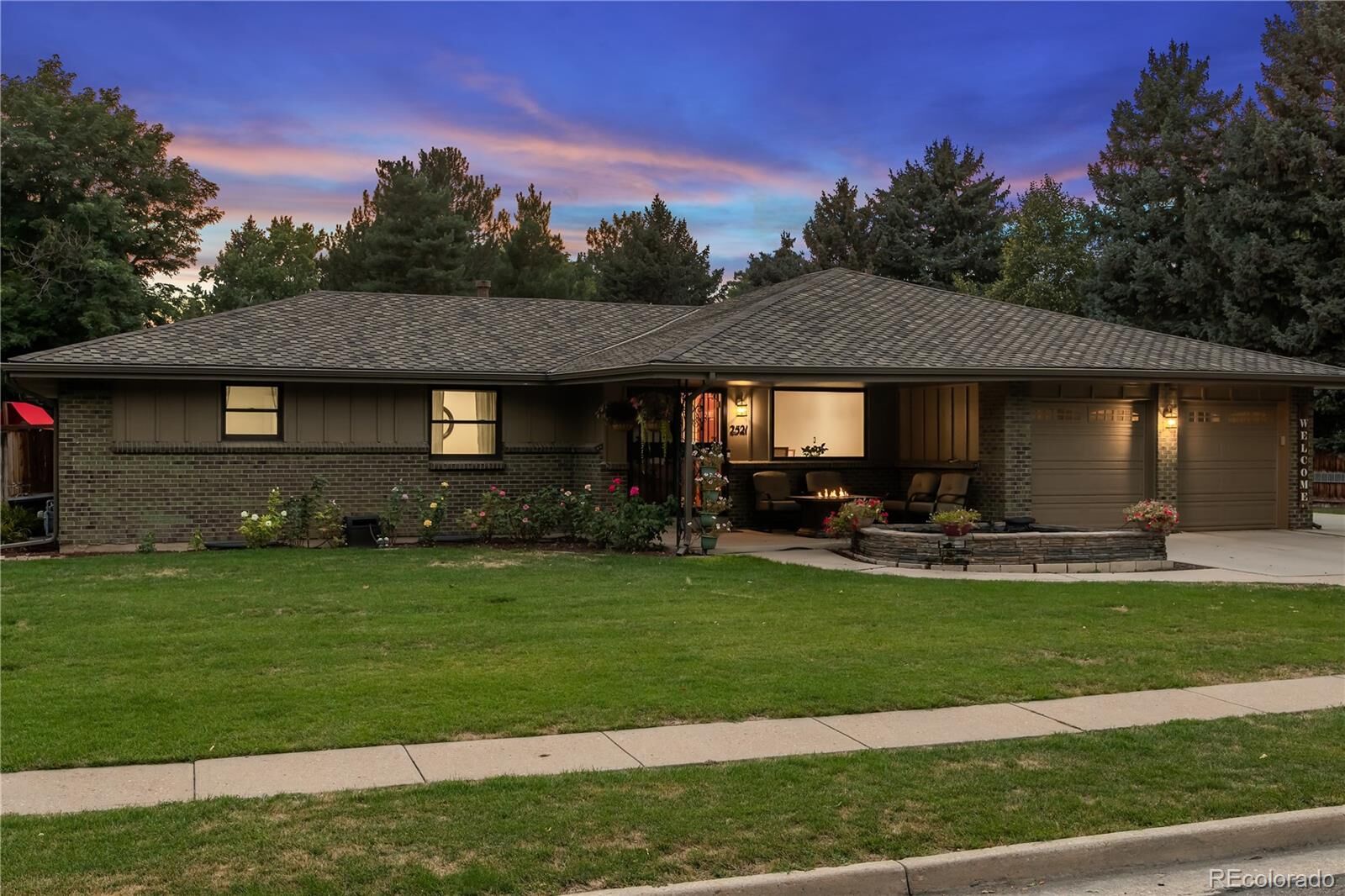 Property Photo:  2521 S Chase Lane  CO 80227 