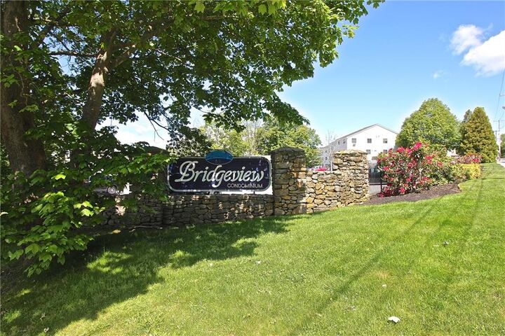 66 Girard Avenue 312  Newport RI 02840 photo