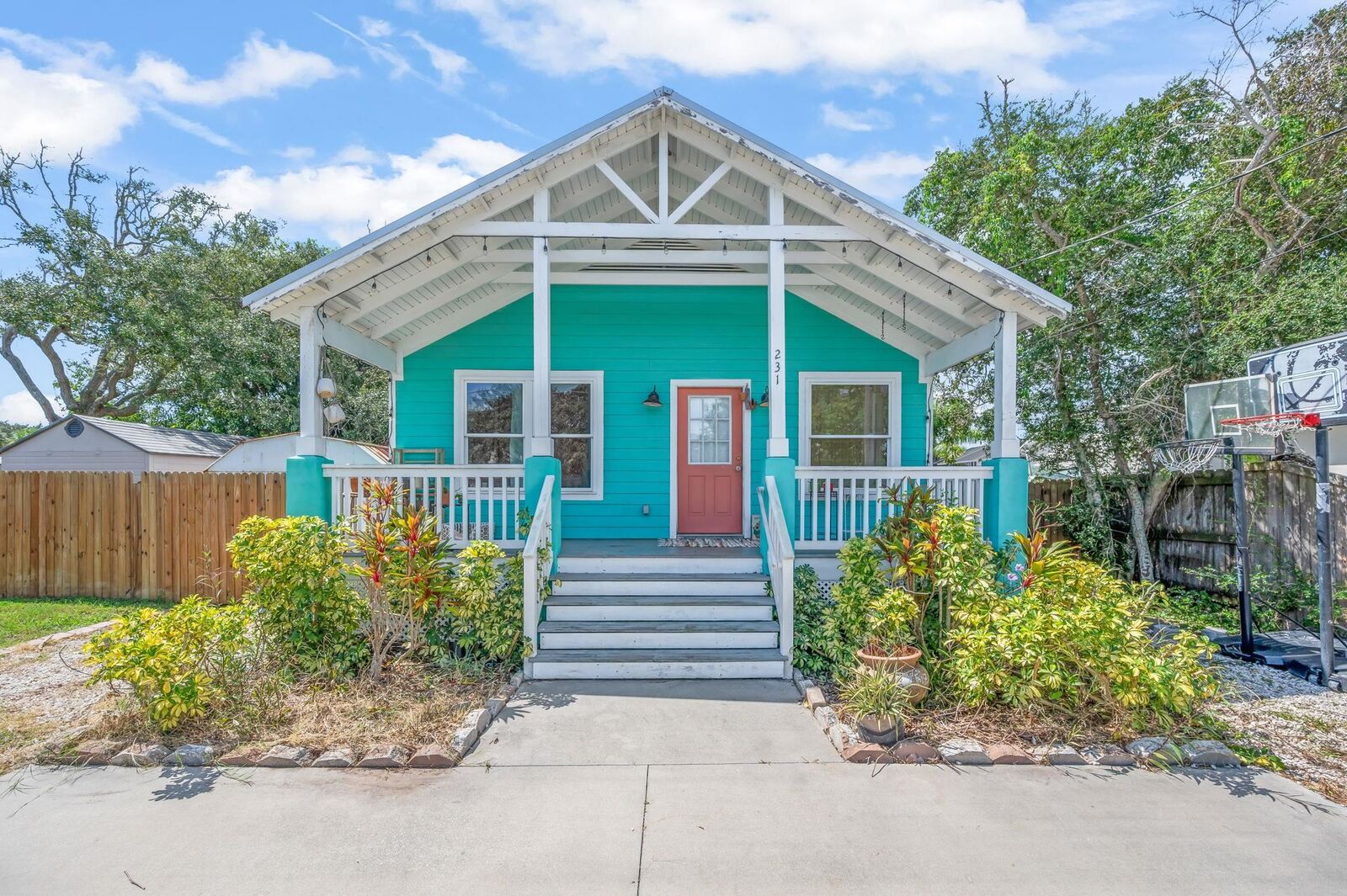 Property Photo: 231 Majorca Rd FL 32080-0000