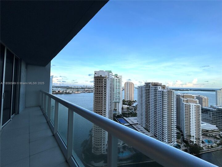 Property Photo: 475 Brickell Av 3107 FL 33131