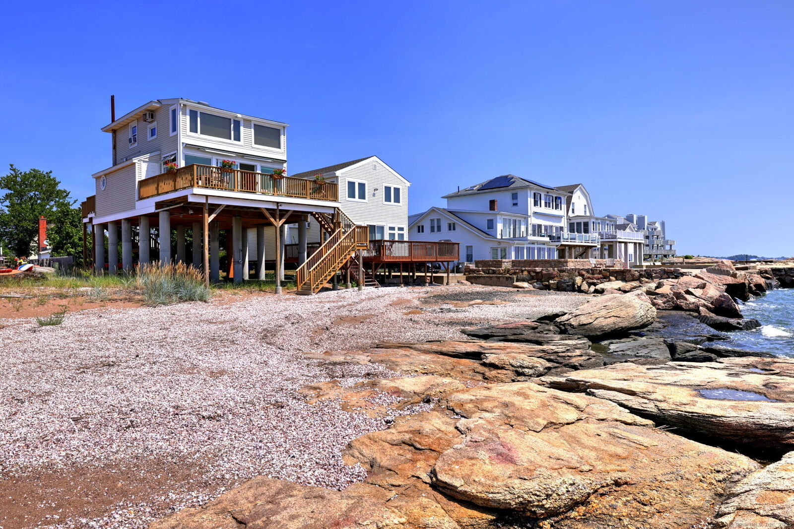 Property Photo:  4 Cambridge Court  CT 06512 