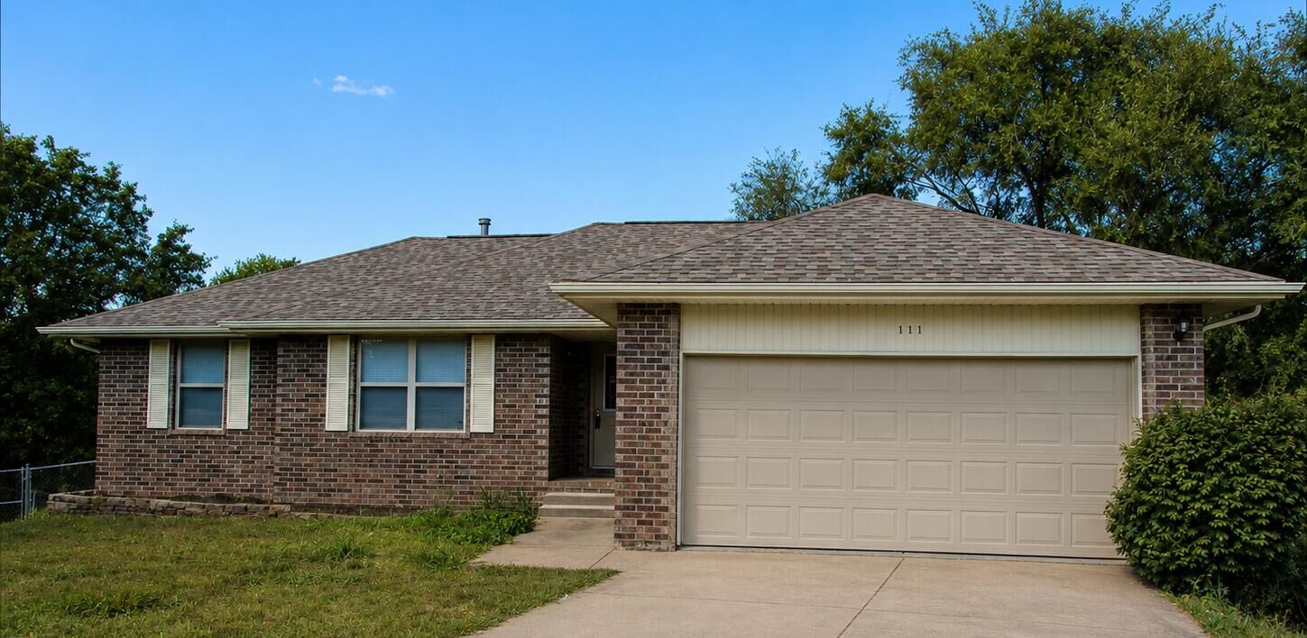 Property Photo:  111 E Daleview Circle  MO 65714 