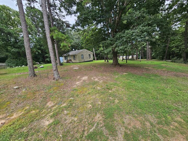 Property Photo: 115 Roanoke Drive VA 23927