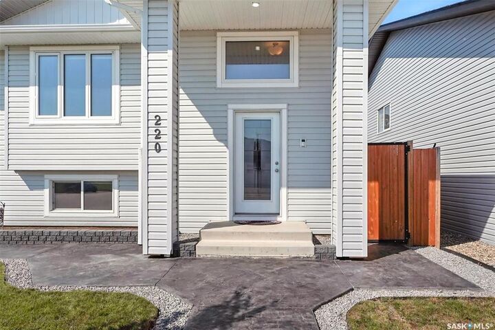 Property Photo: 220 Reddekopp Lane SK S0K 4S3