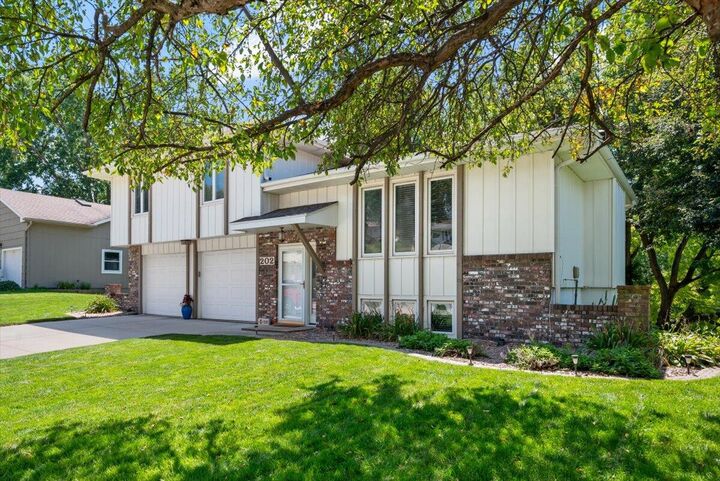 Property Photo:  202 Redbud Lane  IA 51503 