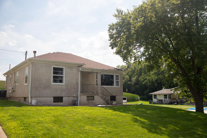 Property Photo:  401 Glass  Street  IA 51560 