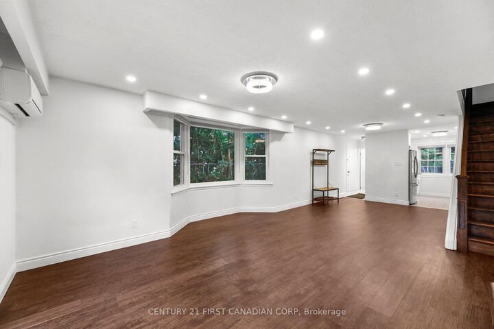 Property Photo: 19 Arbour Glen Crescent ON N5Y 1Z9
