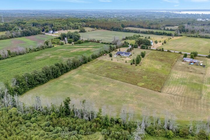 Property Photo:  1489 Airport Parkway  ON K8N 4Z6 