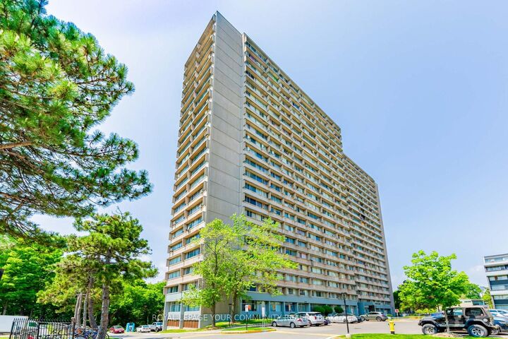 Property Photo: 10 Sunny Glenway 912 ON M3C 2Z3