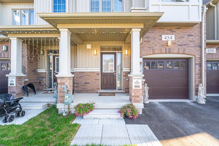 Property Photo:  454 Adelaide Street  ON N0G 1A0 