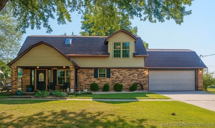 Property Photo: 2940 N 17th Street OK 74401