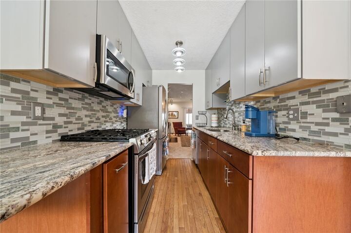 Property Photo: 804 Fairways Dr PA 15139