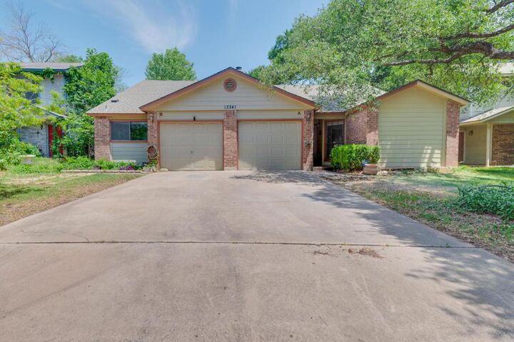 13341 Water Oak Lane  Austin TX 78729 photo