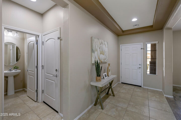 Property Photo:  10789 W Saddlehorn Road  AZ 85383 