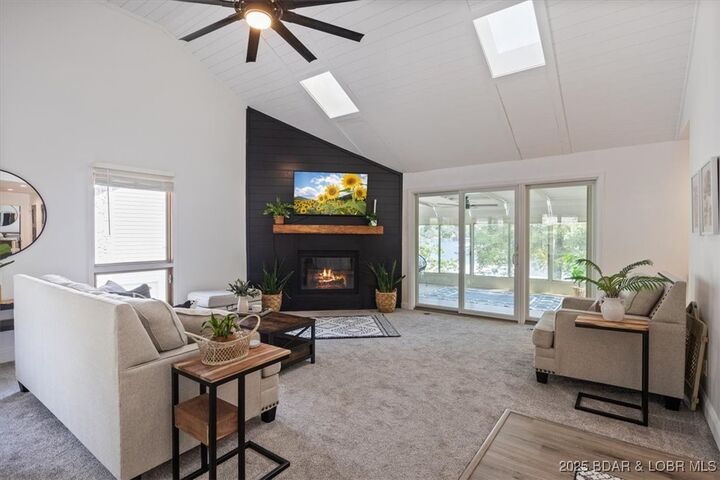 Property Photo: 1125 Anemone Road MO 65049
