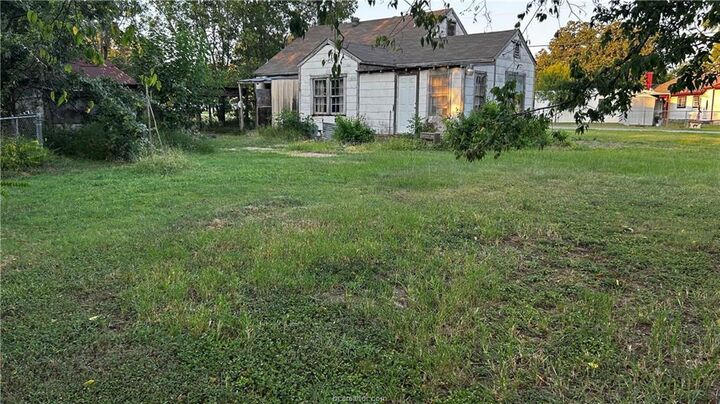 Property Photo: 400 South Brazos Avenue TX 77803