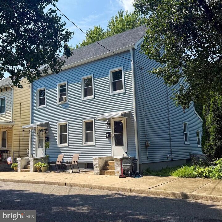 113 Mary Street  Bordentown NJ 08505 photo
