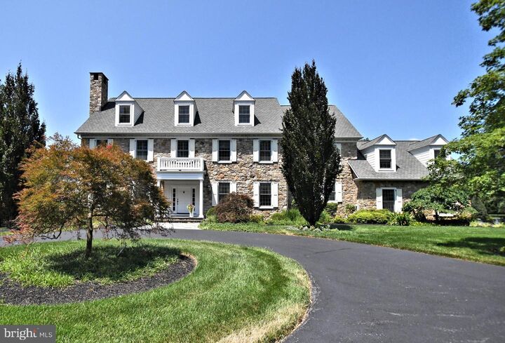 Property Photo:  1811 Hollow Road  PA 19426 