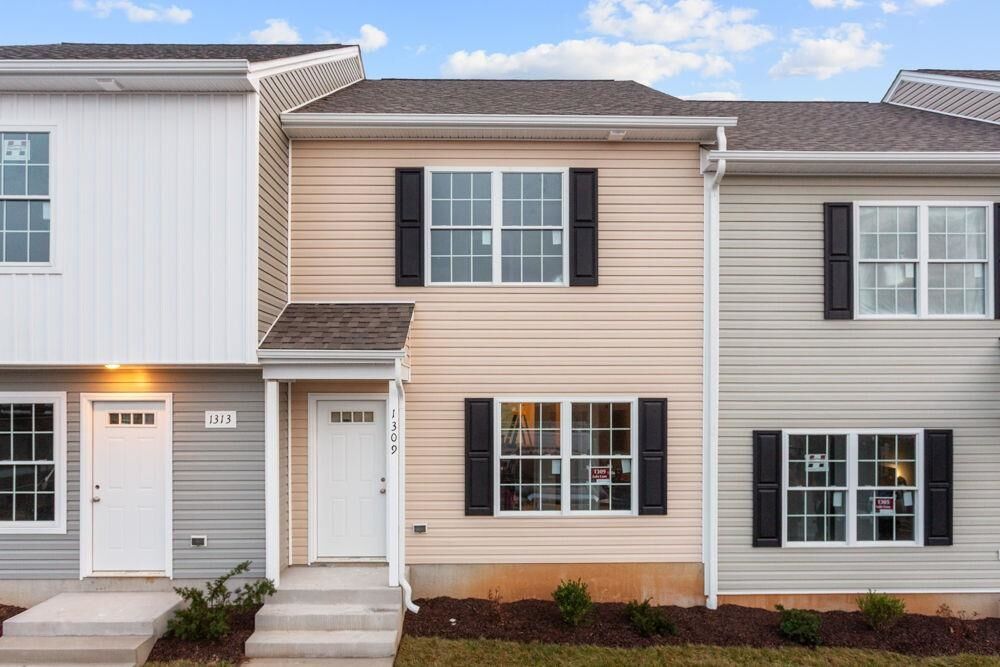 Property Photo: 1309 Luke Ln VA 22802