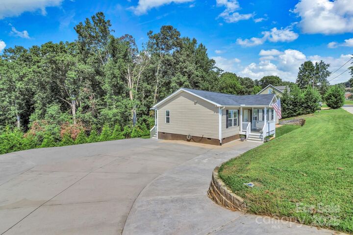 185 Bradshaw Circle  Candler NC 28715 photo