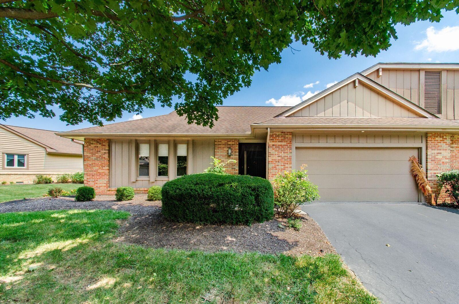 Property Photo:  9130 Muirkirk Drive  OH 43017 