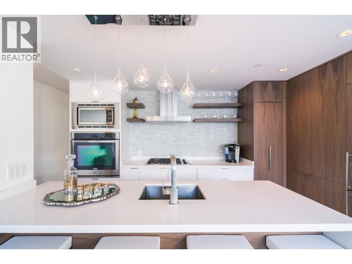 Property Photo:  928 Beatty Street #305  BC V6Z 3G6 
