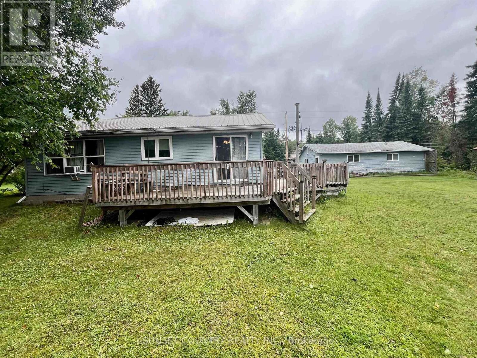 Property Photo: 206 McMillan Crescent ON P8N 0A2