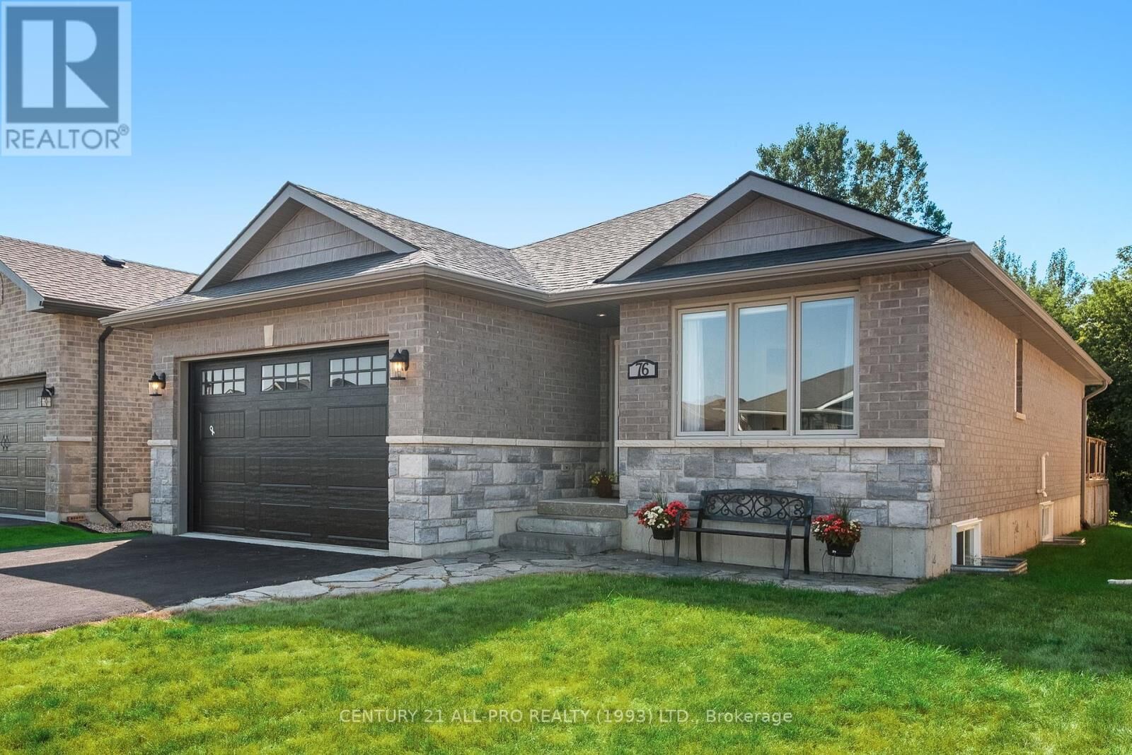 Property Photo: 76 Royal Gala Drive ON K0K 1H0