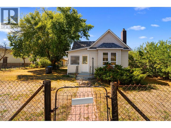 2438 Jackson Avenue  Merritt BC V1K 1B8 photo