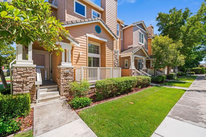Property Photo:  4630 Central Pkwy  CA 94568 