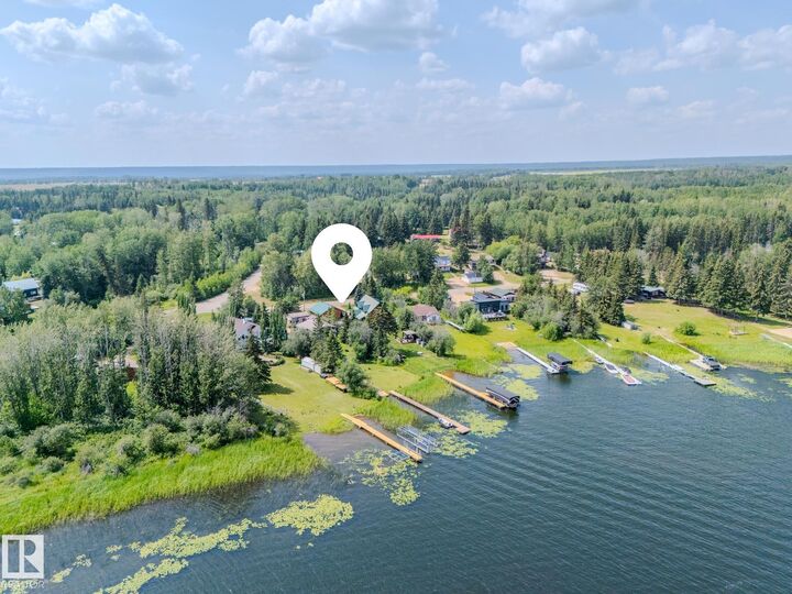 Property Photo:  213 Lakeshore Drive  AB T9S 1C4 