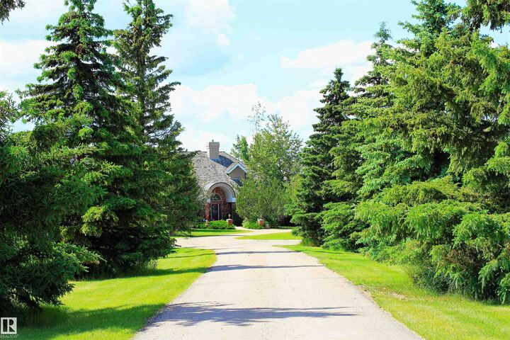 9610 167 Street SW  Edmonton AB T6Y 0C7 photo