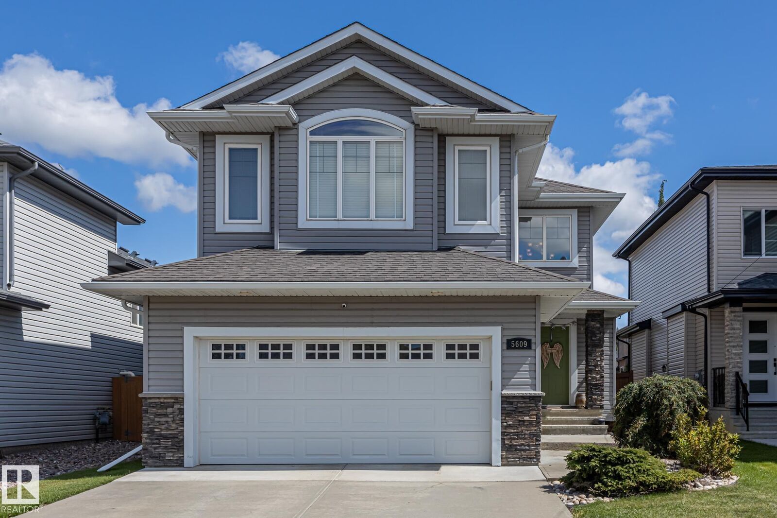 Property Photo:  5609 Rue Eaglemont  AB T4X 0G9 