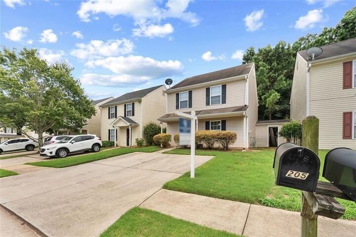 Property Photo: 205 Coral Circle GA 30253