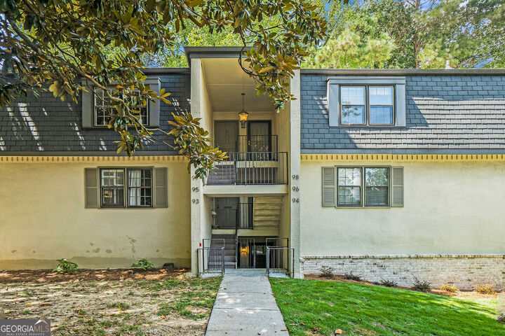 Property Photo: 94 Rosaire Place NW GA 30327