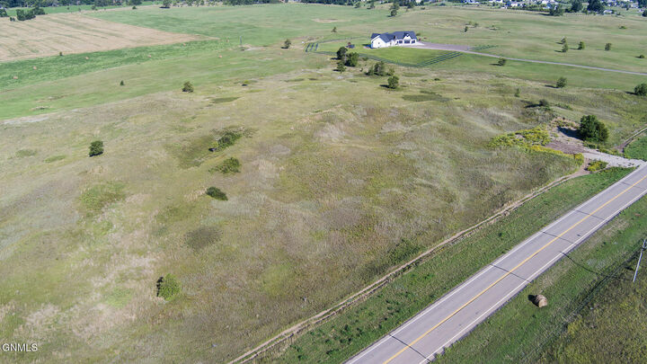 Property Photo: 5202 66th Street SE ND 58504