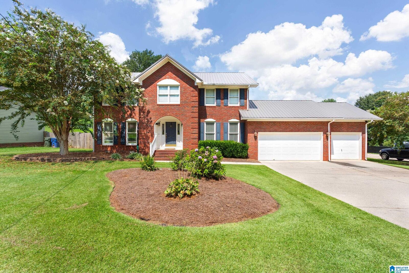 Property Photo:  5040 Red Oak Drive  AL 36203 
