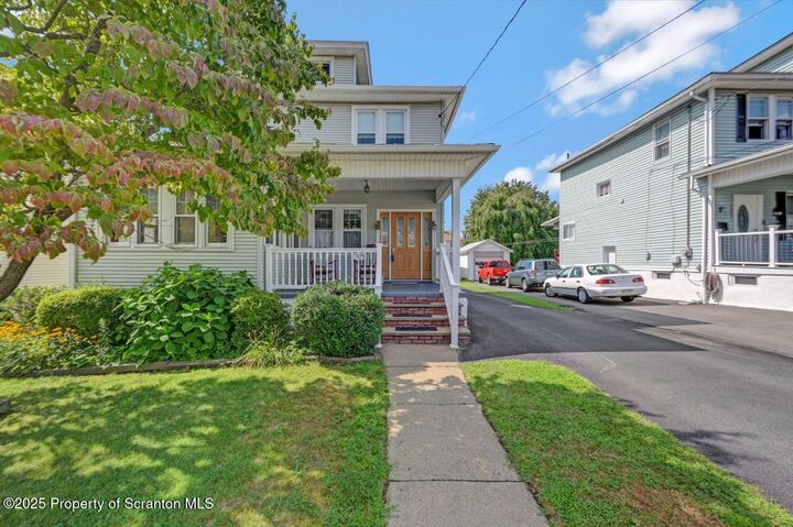 Property Photo:  1525 Clay Avenue  PA 18509 