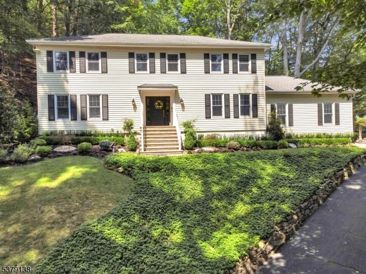 32 Lord William Penn Dr  Morris Twp. NJ 07960 photo