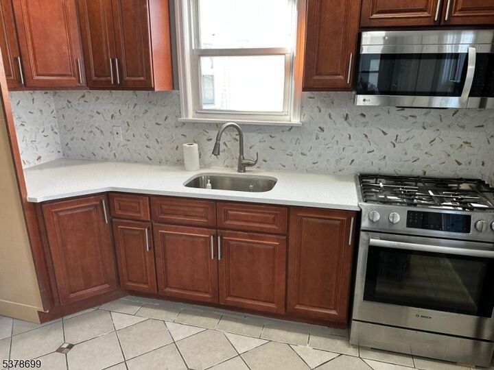 Property Photo:  158 Sherman St 1  NJ 07055 