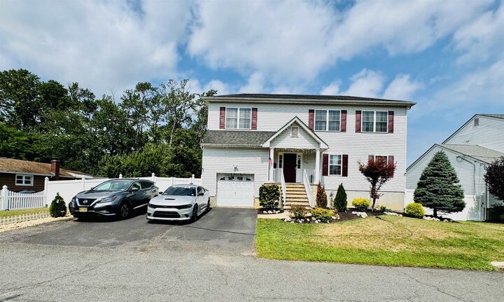 270 Greenwood Dr  Old Bridge NJ 08857 photo