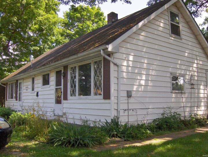 Property Photo: 503 E Waterford Street IN 46573