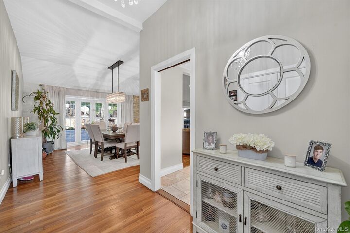 Property Photo:  15 Lakeshore Drive  NY 10709 